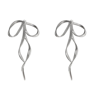 VILZSTUDIOS Stylish metallic bow earrings made from zinc alloy
