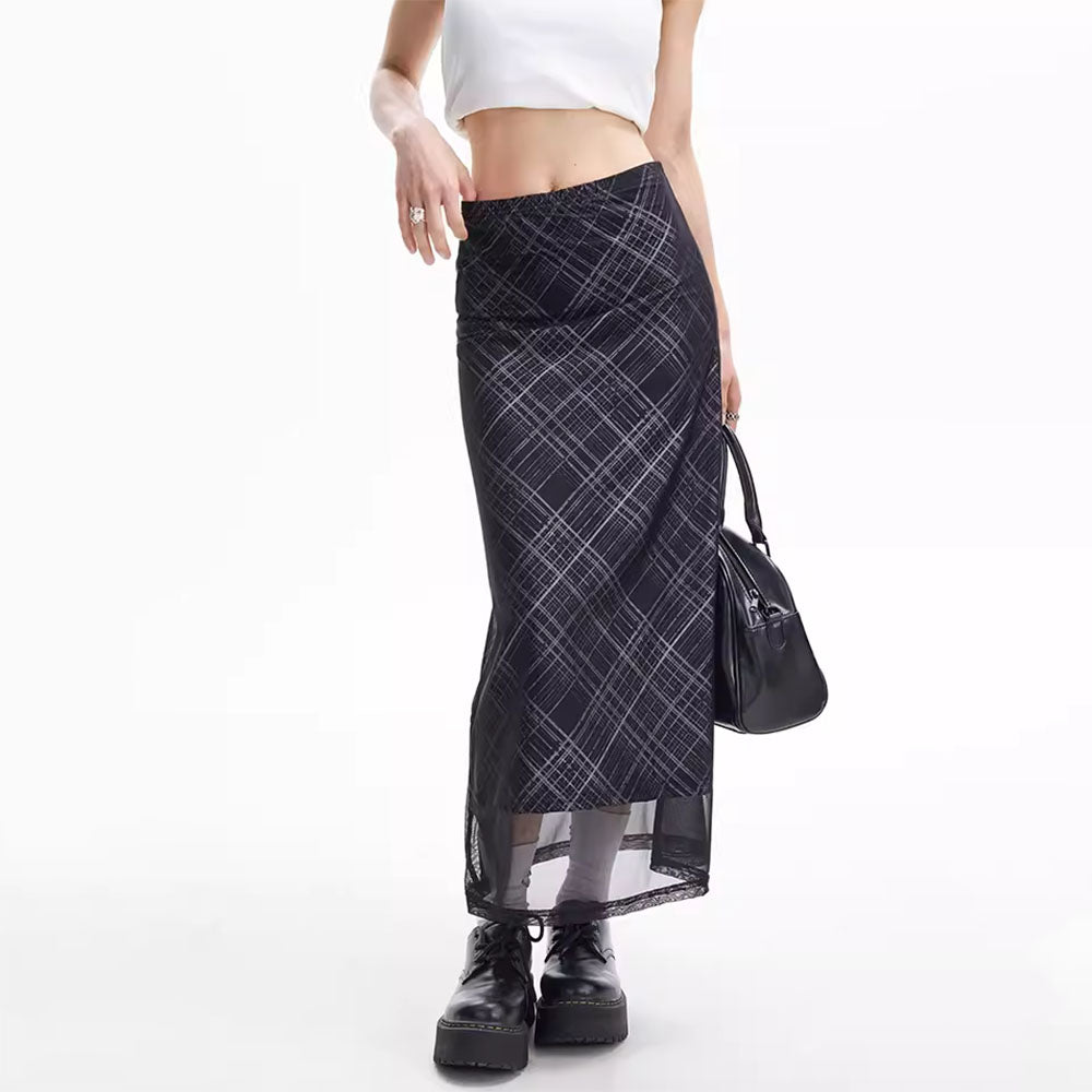 VILZSTUDIOS Chic plaid maxi skirt with mesh overlay