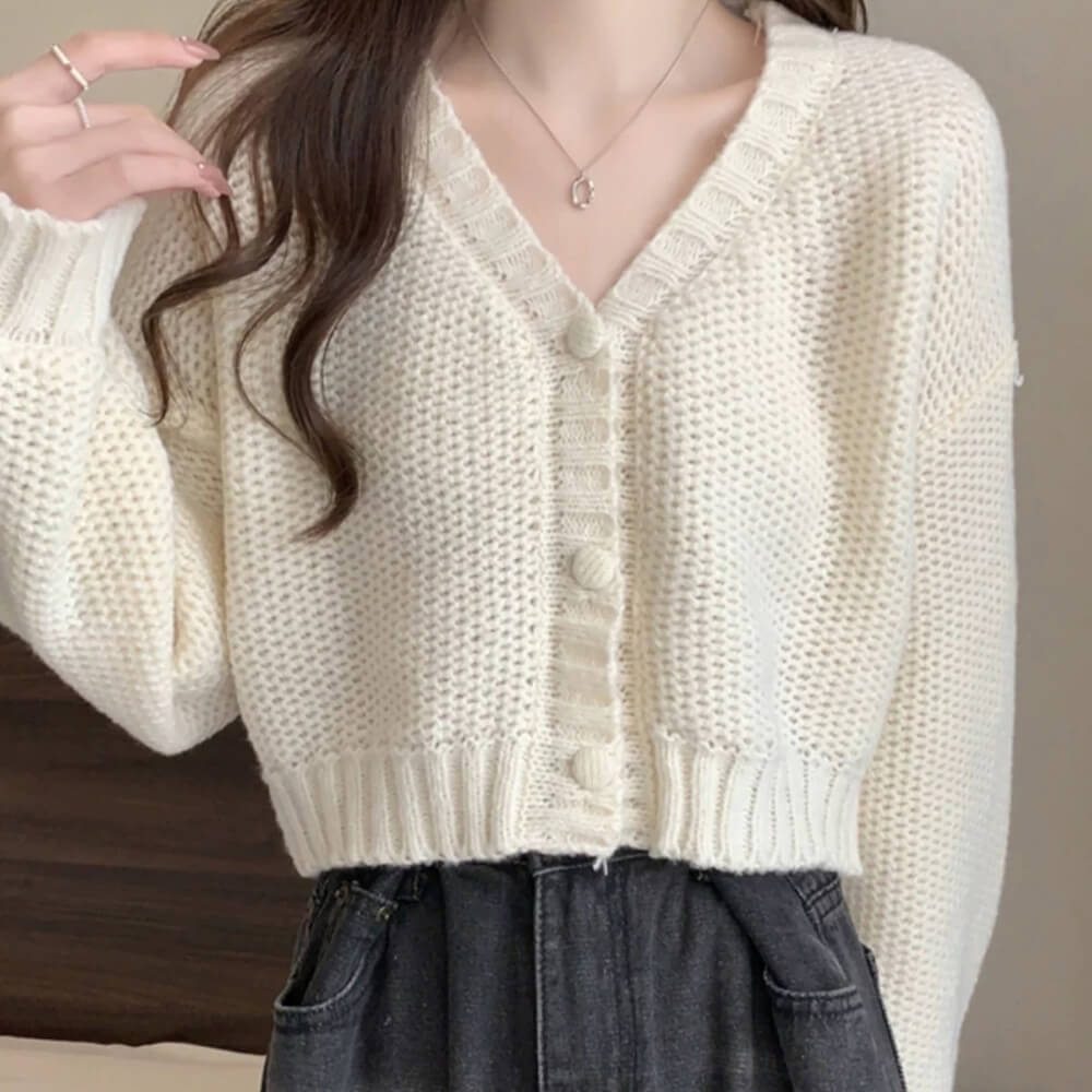 VILZSTUDIOS Chic pastel cropped cardigan from VILZSTUDIOS