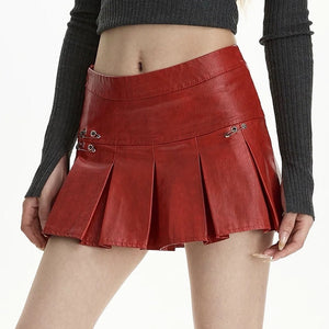 VILZSTUDIOS Chic pleated mini skirt with safety pin accents