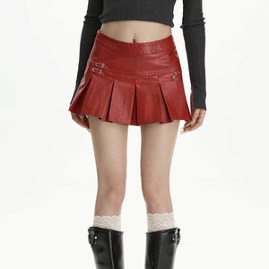 VILZSTUDIOS Chic pleated mini skirt with safety pin accents