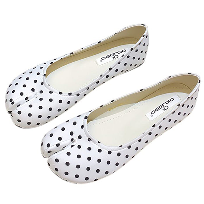 VILZSTUDIOS Chic polka dot tabi flats for modern fashion