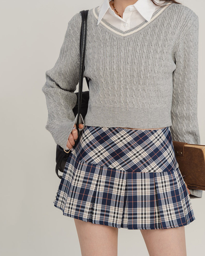 VILZSTUDIOS Stylish preppy plaid mini skirt from VILZSTUDIOS