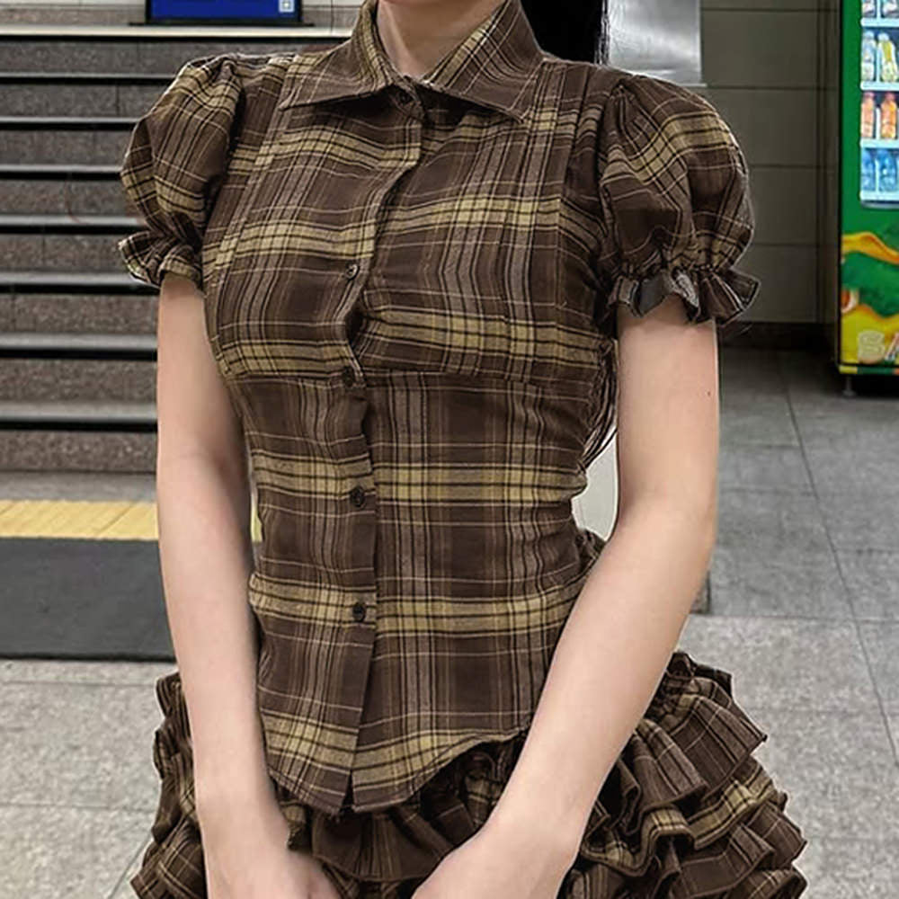 VILZSTUDIOS Plaid blouse with puff sleeves and button-up front