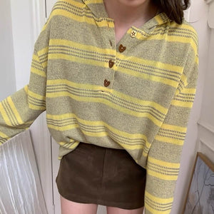 VILZSTUDIOS Chic striped heart button hoodie