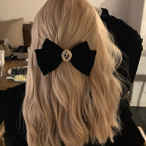 VILZSTUDIOS Stylish hair bow accessory