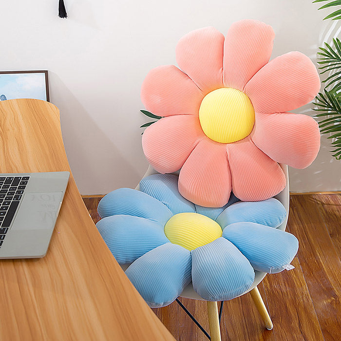 VILZSTUDIOS Cushy flower-shaped pillow for stylish home decor