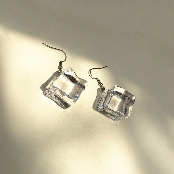 VILZSTUDIOS Stylish drop earrings for fashion enthusiasts