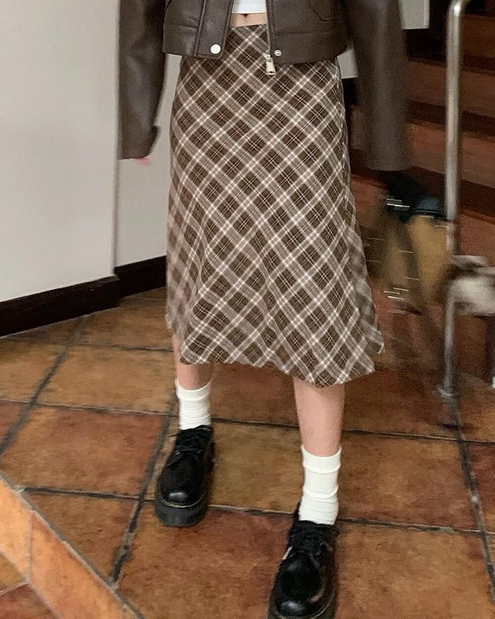 VILZSTUDIOS Plaid A-line midi skirt for trendy fashion