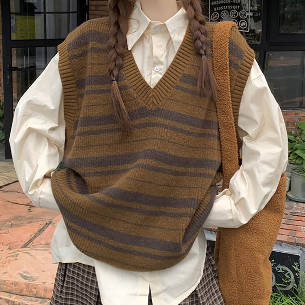 VILZSTUDIOS Striped sweater vest for stylish layering