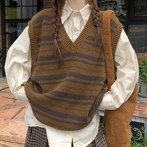 VILZSTUDIOS Striped sweater vest for stylish layering