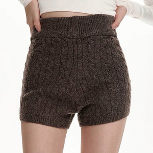 VILZSTUDIOS cable knit shorts for stylish comfort