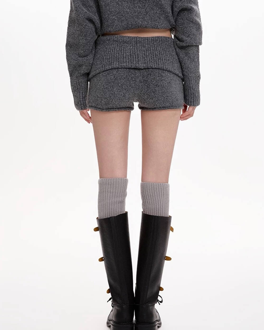 VILZSTUDIOS Knitted mini shorts for casual wear