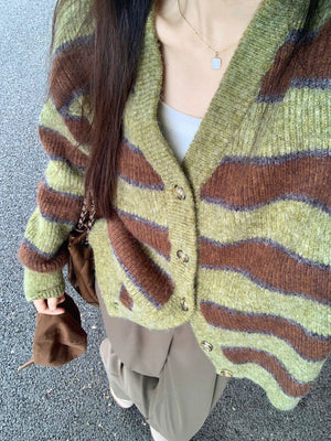 VILZSTUDIOS Chill Vibes Striped Cardigan for relaxed autumn style