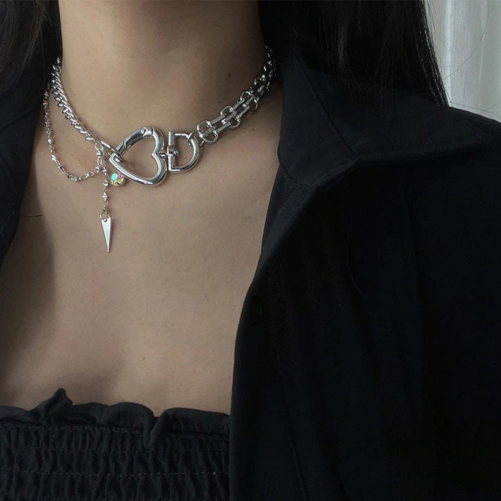 VILZSTUDIOS Choker accessory designed for streetwear fashion