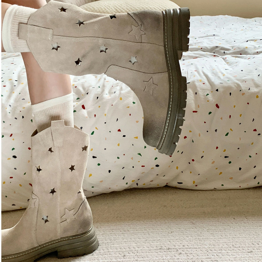 VILZSTUDIOS Stylish cowboy boots with star cut-outs and chunky sole
