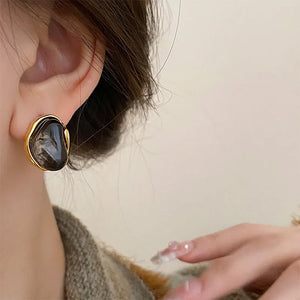 VILZSTUDIOS Elegant earrings made from zinc alloy