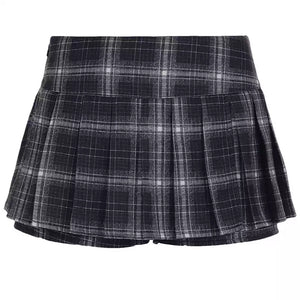 VILZSTUDIOS Classic plaid pleated skirt for fashion enthusiasts