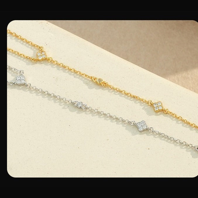 VILZSTUDIOS silver-tone clover hand chain bracelet