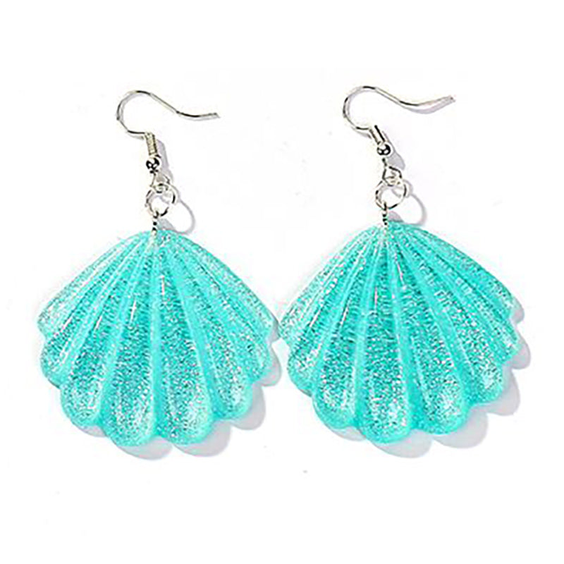 VILZSTUDIOS Coastal inspired seashell earrings for a stylish accessory