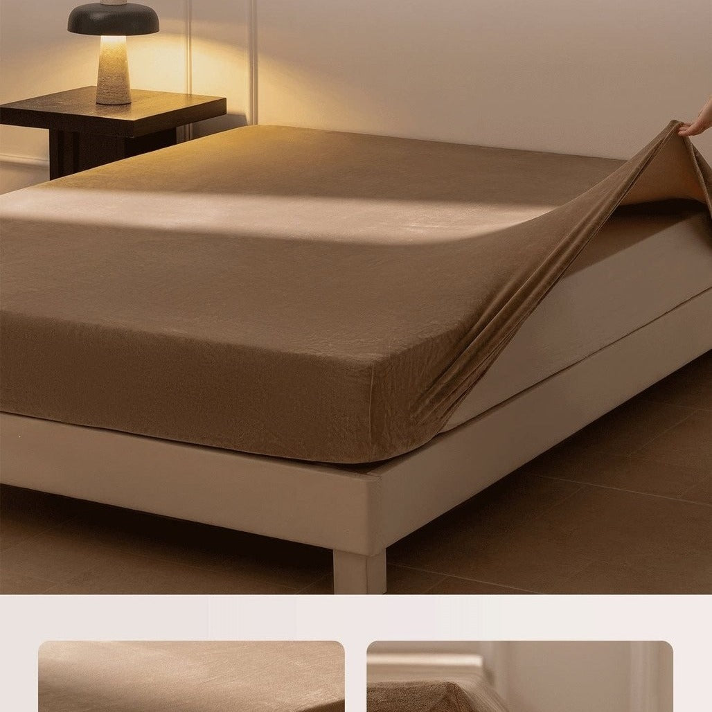 VILZSTUDIOS coffee brown fitted sheet with plush short-pile texture and elastic edges