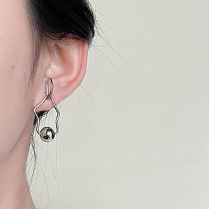 VILZSTUDIOS Minimalist abstract drop earrings made of zinc alloy