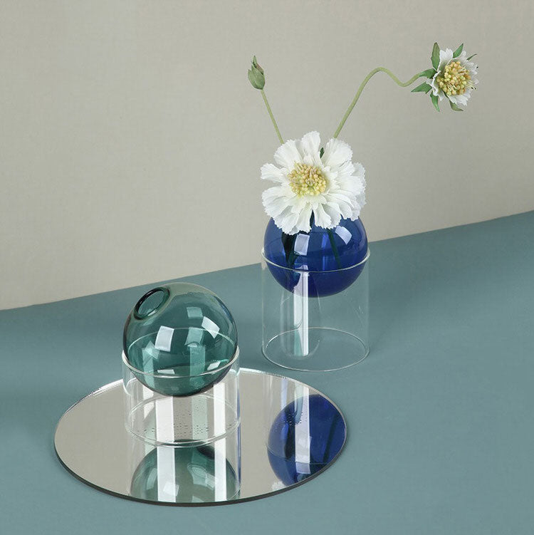 VILZSTUDIOS Contemporary spherical glass vase for home decor
