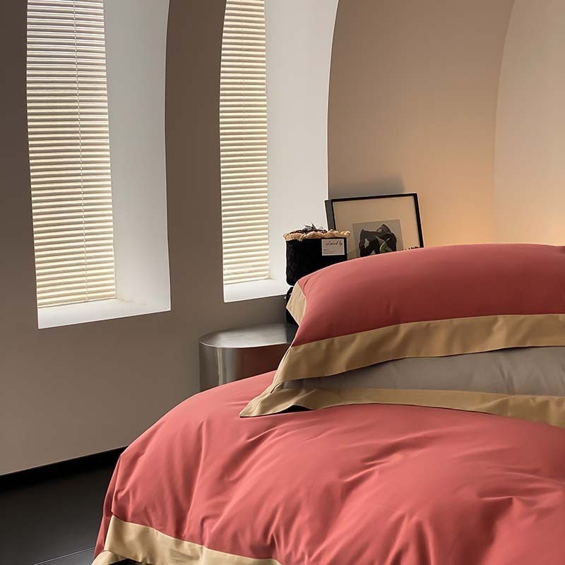 VILZSTUDIOS two-tone bedding set with wide contrasting borders and matching flat sheet
