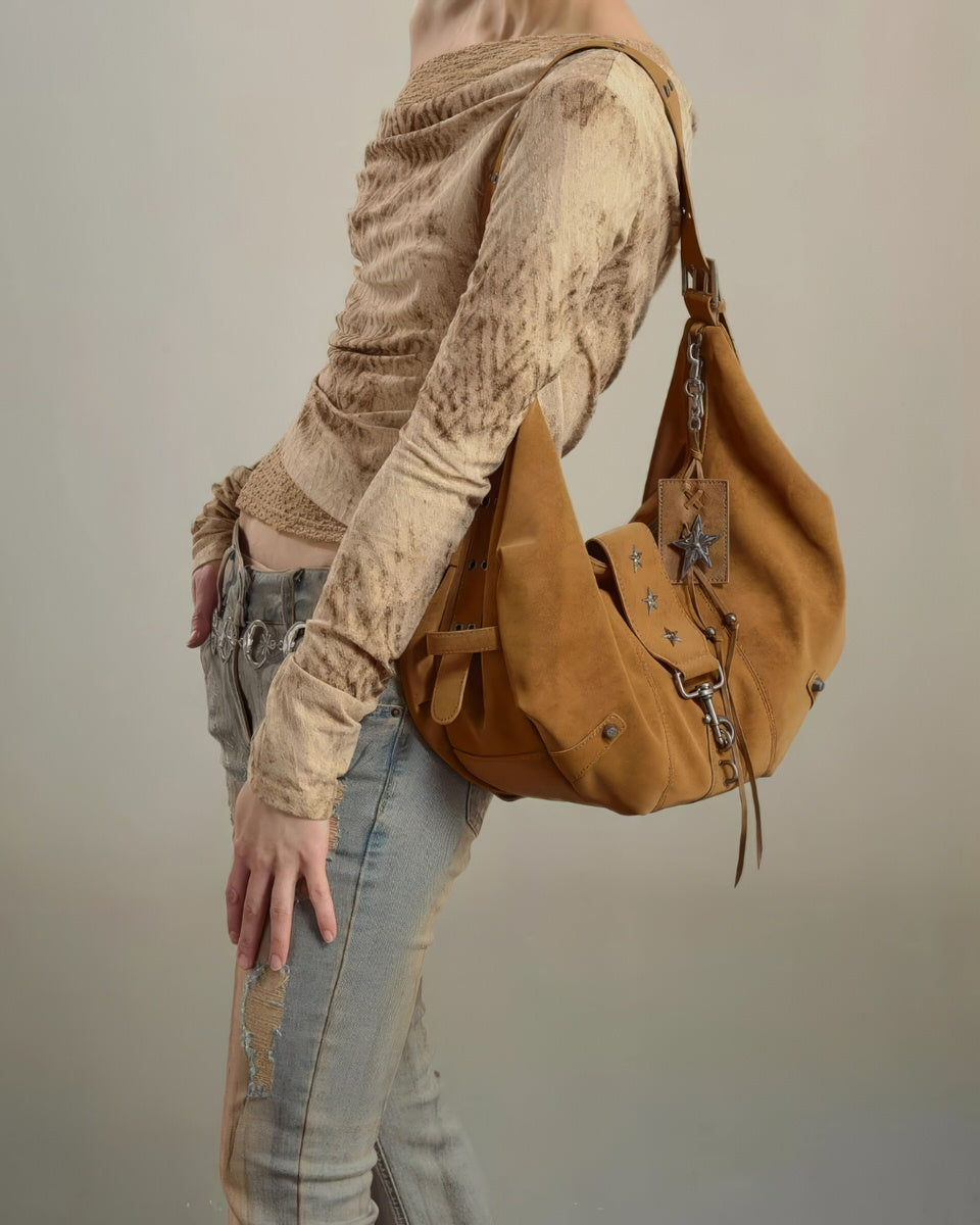 VILZSTUDIOS Stylish hobo bag with star hardware and shoulder strap