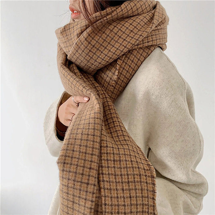 VILZSTUDIOS Plaid scarf for warmth and style