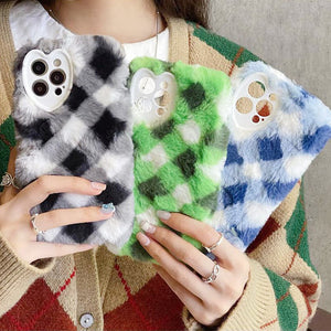 VILZSTUDIOS Cozy argyle pattern iPhone case