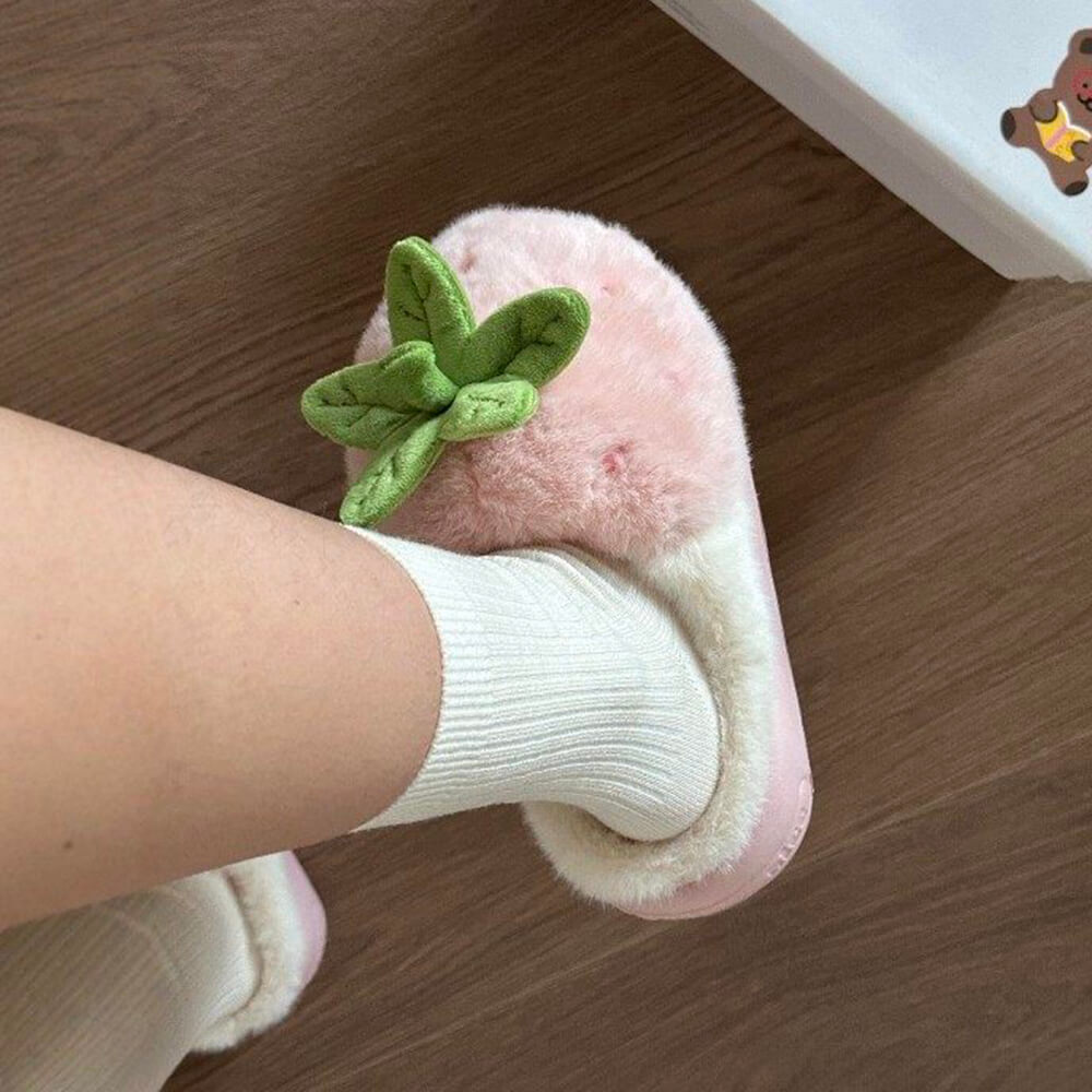 VILZSTUDIOS Cozy fluffy slippers for comfortable wear