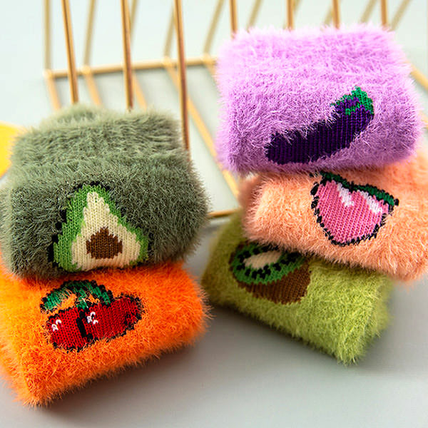 VILZSTUDIOS Cozy fuzzy socks for comfortable wear