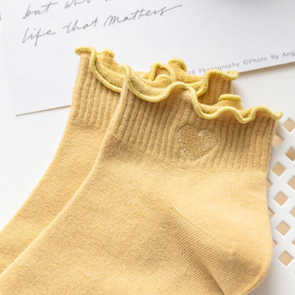 VILZSTUDIOS Cozy heart patterned socks for stylish comfort