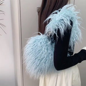 VILZSTUDIOS Fuzzy heart shaped bag for trendy fashion