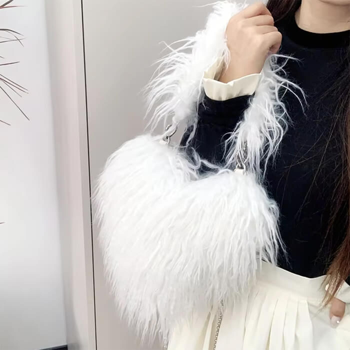 VILZSTUDIOS Fuzzy heart shaped bag for trendy fashion