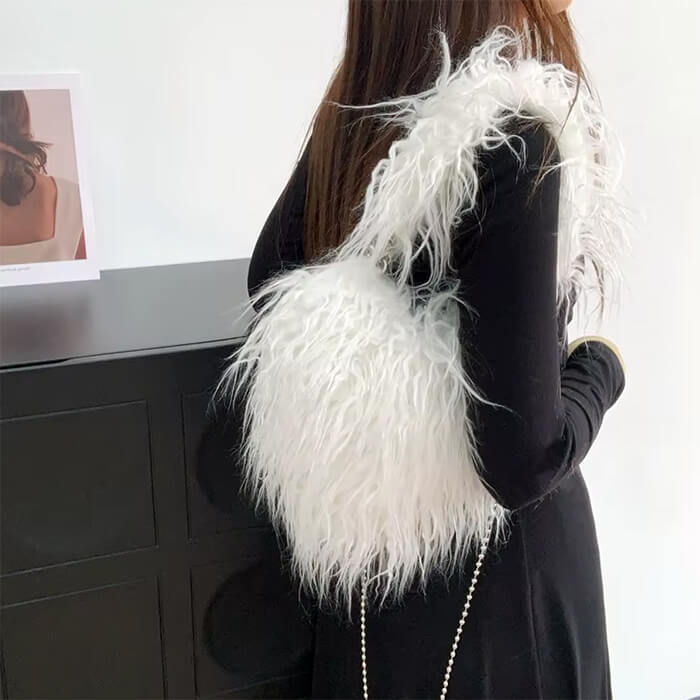VILZSTUDIOS Fuzzy heart shaped bag for trendy fashion