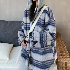 VILZSTUDIOS Cozy plaid oversized jacket for stylish layering