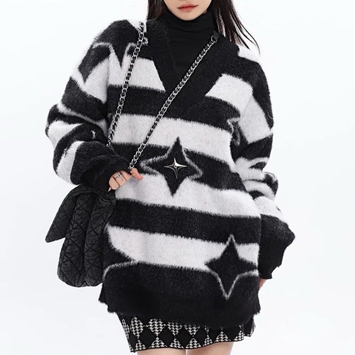 VILZSTUDIOS Cozy striped knit sweater with star accents