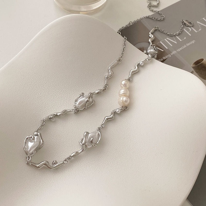 VILZSTUDIOS Stylish pearl necklace for fashion-forward looks