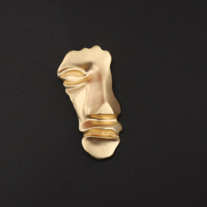 VILZSTUDIOS Creative Face Retro Design Brooch