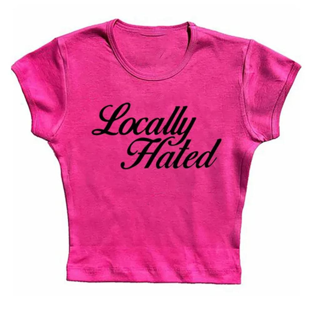 VILZSTUDIOS Stylish cropped tee with bold lettering design