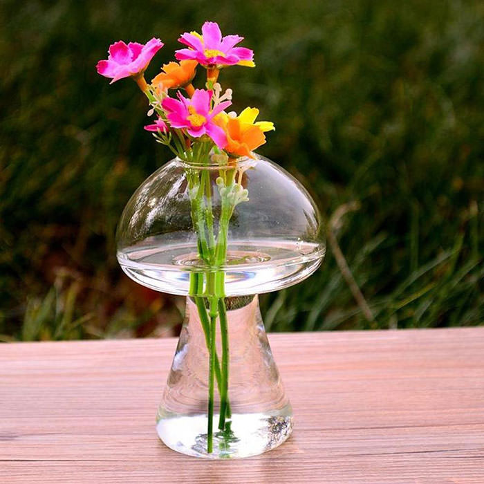 VILZSTUDIOS Mushroom shaped glass vase for home decor