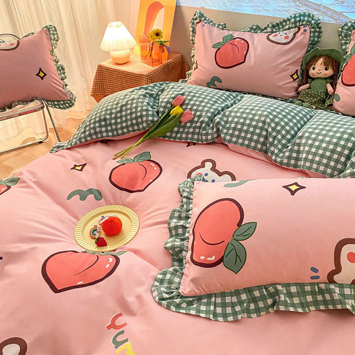 VILZSTUDIOS Cute peach bedding set featuring duvet cover and pillowcase