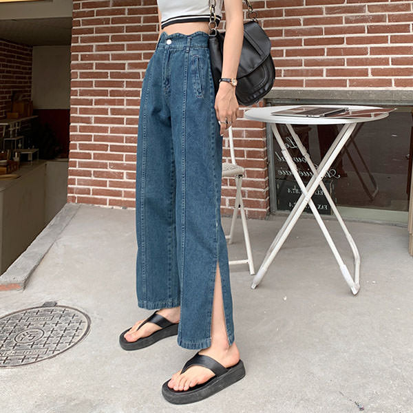 VILZSTUDIOS Fashionable denim jeans with a unique cutout design