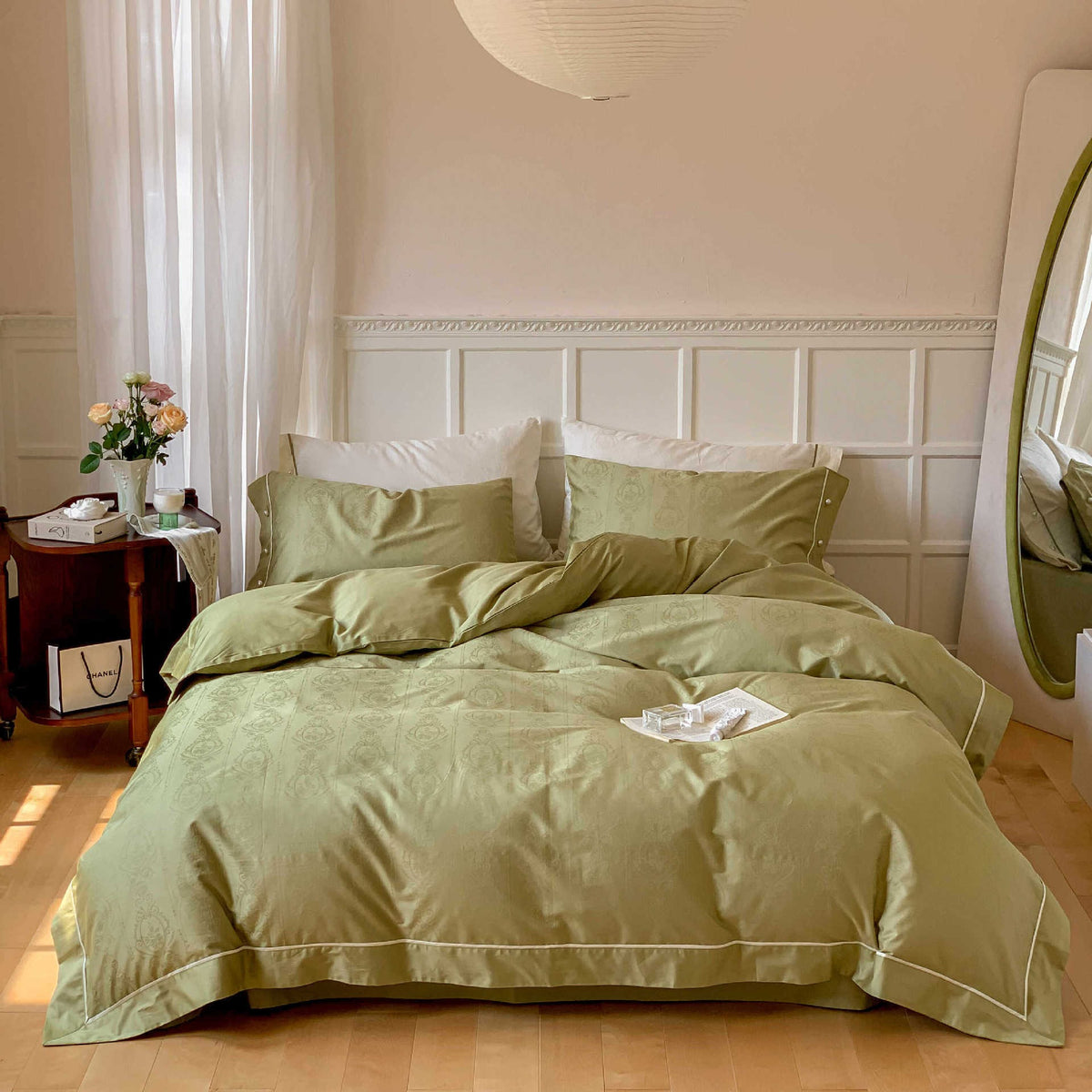 Damask Medallion Jacquard Bedding Set