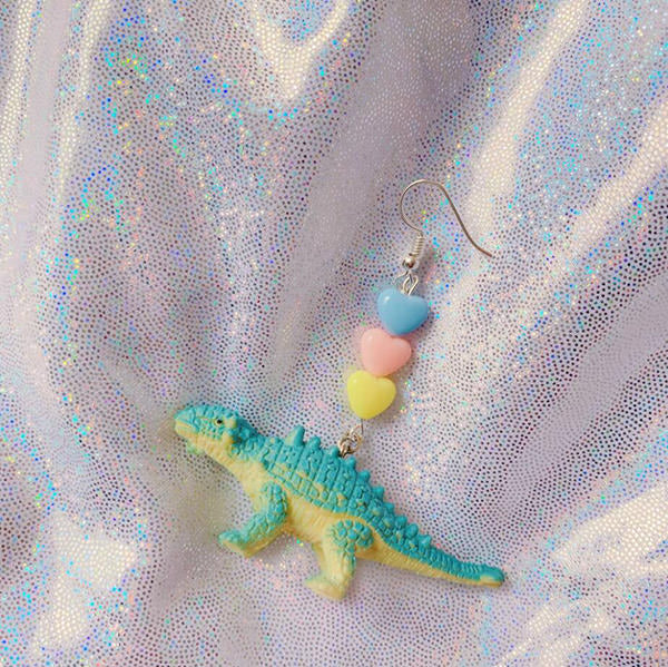 VILZSTUDIOS Trendy dinosaur earrings for a fun accessory choice