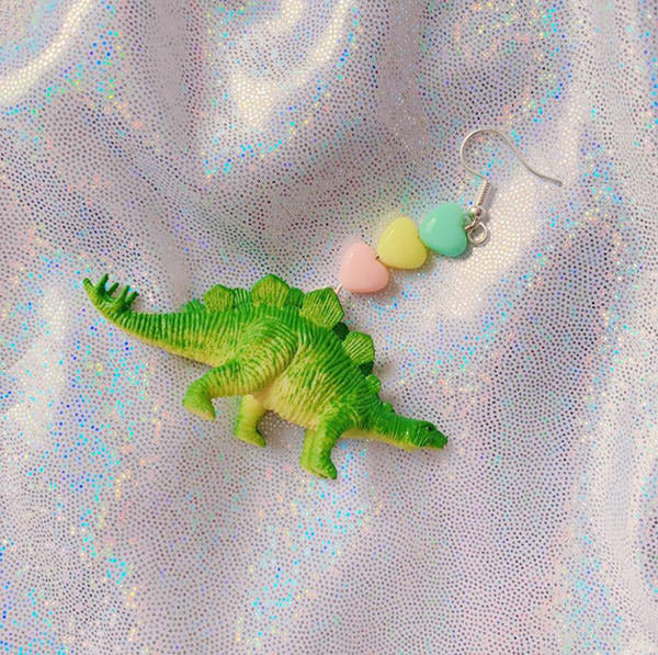 VILZSTUDIOS Trendy dinosaur earrings for a fun accessory choice