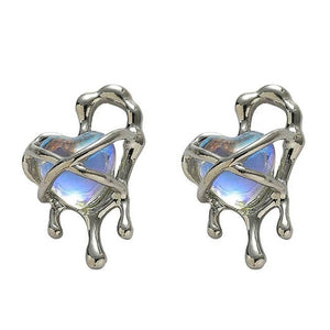 VILZSTUDIOS Stylish heart earrings made from zinc alloy