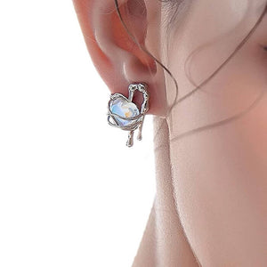 VILZSTUDIOS Stylish heart earrings made from zinc alloy